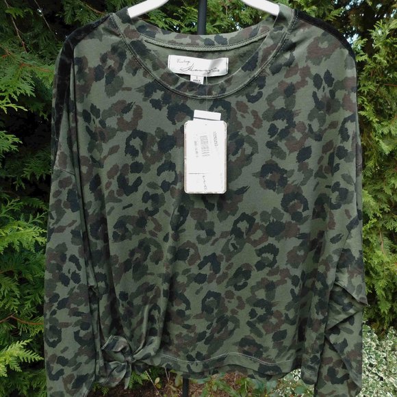 Vintage Havana Tops - Vintage Havana Oversized Knot-Front Green Camo Top NWT